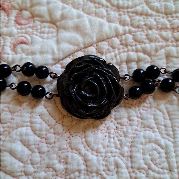 Jewelry - Black Rose Beaded ChokerNecklace